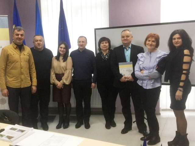 Фото учасників.